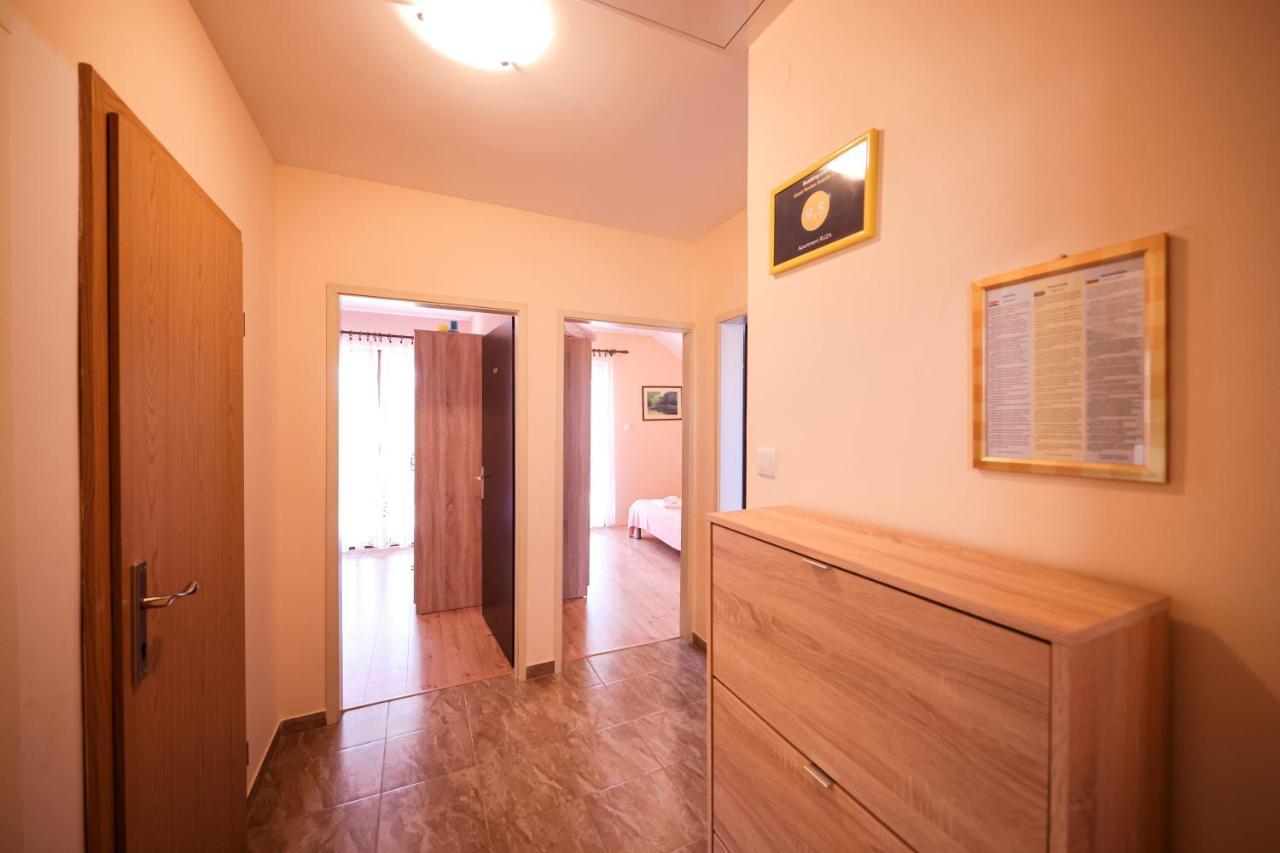 Apartment Ruza Sukosan Ngoại thất bức ảnh